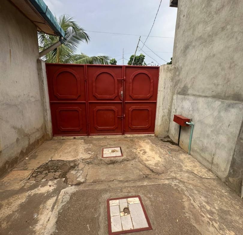 Maison inachevée à vendre à Calavi Womey - BENIN-IMMO