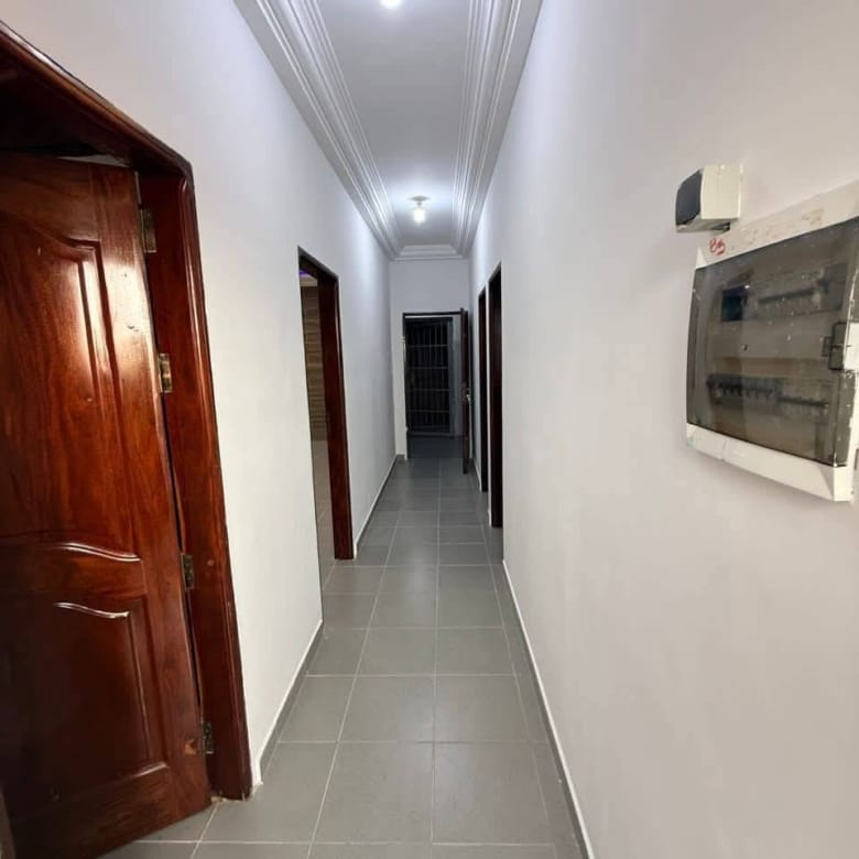 Appartement 2 chambres climatisé à louer à Gbegamey 6