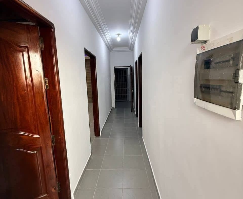 Appartement 2 chambres climatisé à louer à Gbegamey 6