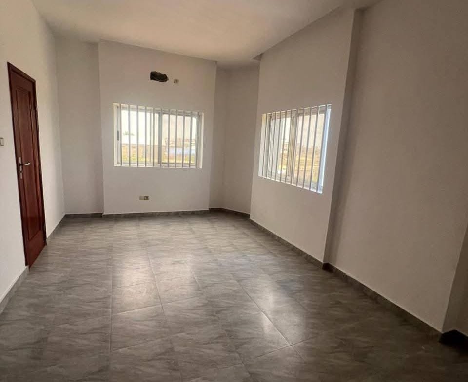 Appartement 3 chambres à louer à Fidjrossè Akogbato 11