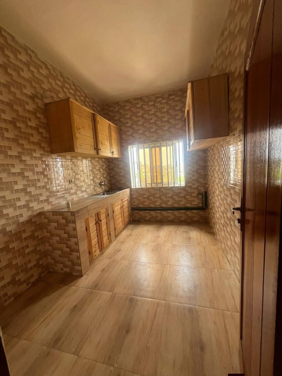 Appartement 3 chambres à louer à Fidjrossè Akogbato 5