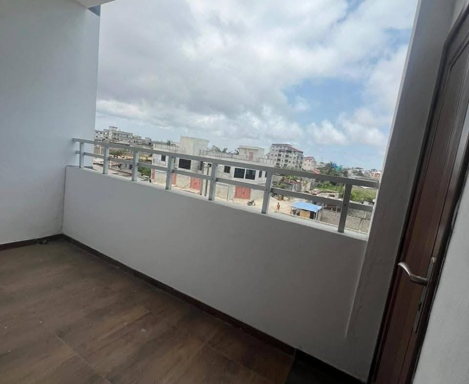 Appartement 3 chambres à louer à Fidjrossè Akogbato