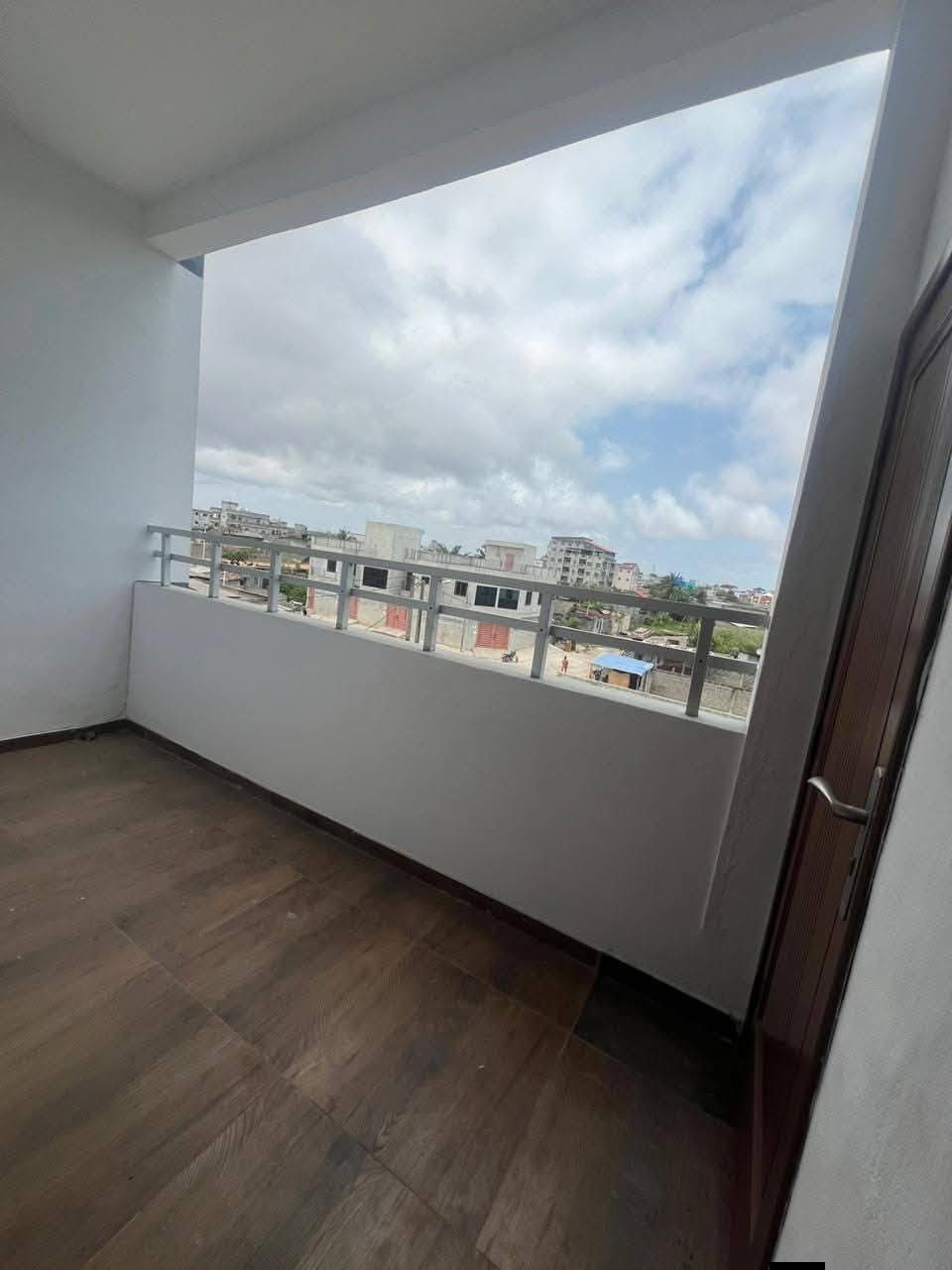 Appartement 3 chambres à louer à Fidjrossè Akogbato