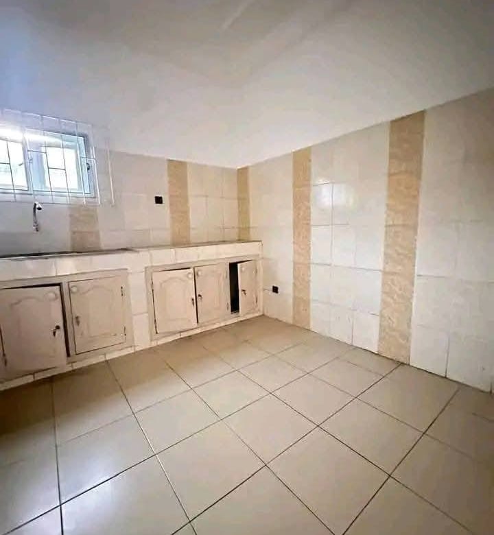 Appartement 3 chambres avec vue mer à Fidjrossè Plage 5