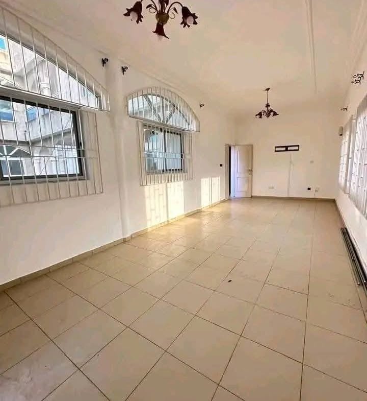 Appartement 3 chambres avec vue mer à Fidjrossè Plage
