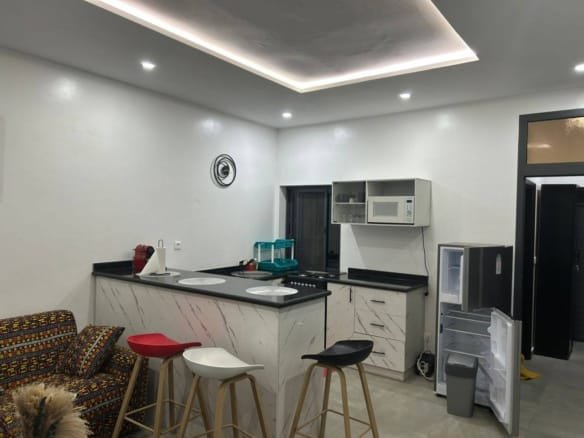 Studio Meublé à Louer Fidjrossè – Proche Plage Cotonou 3