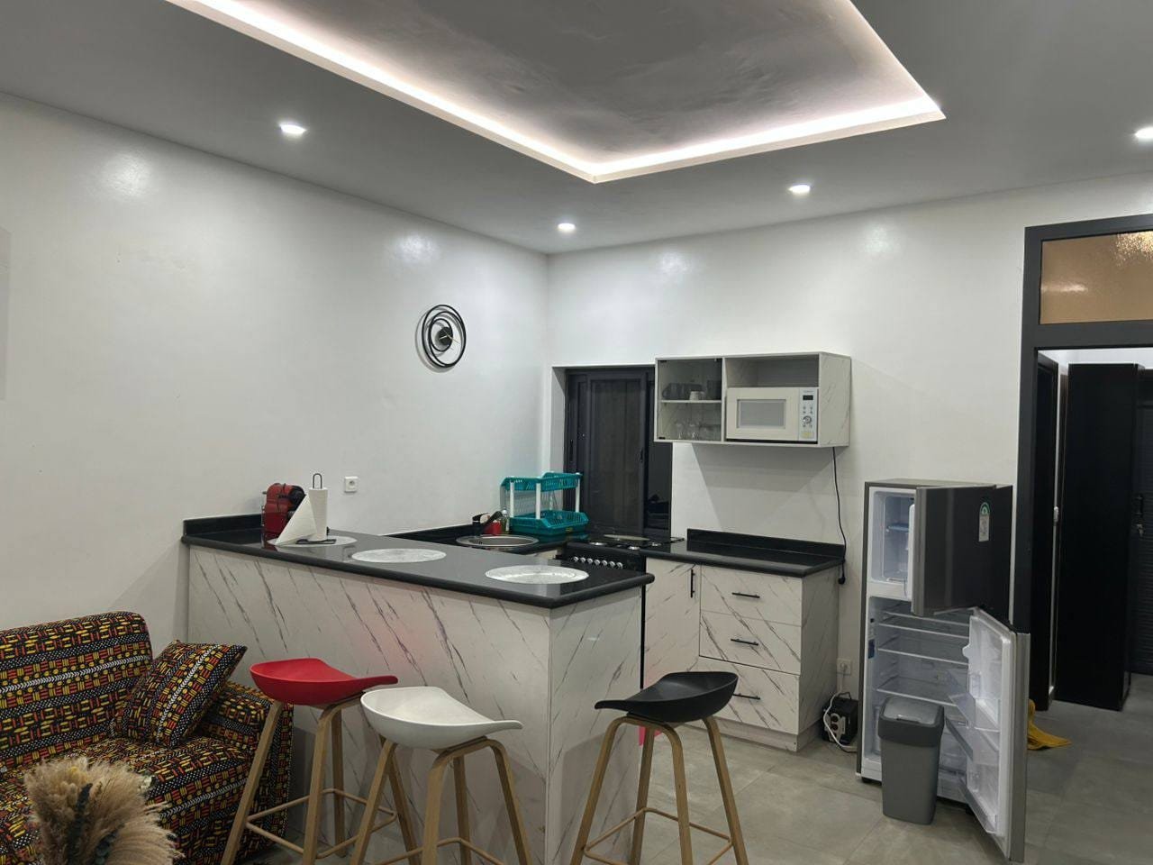 Studio Meublé à Louer Fidjrossè – Proche Plage Cotonou 3