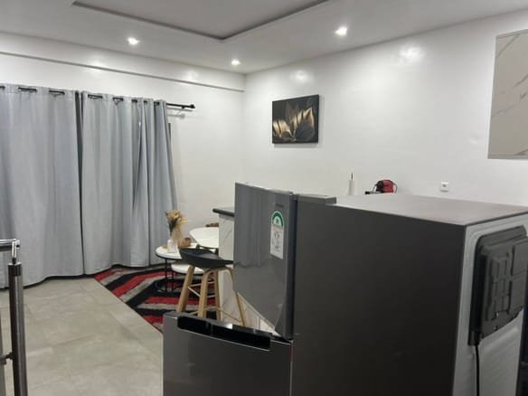 Studio Meublé à Louer Fidjrossè – Proche Plage Cotonou 6