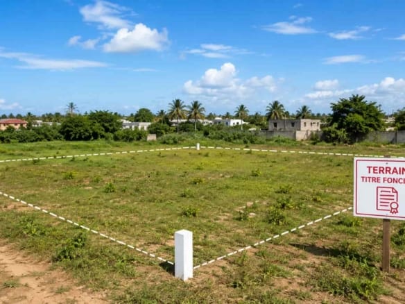 Terrain avec titre foncier