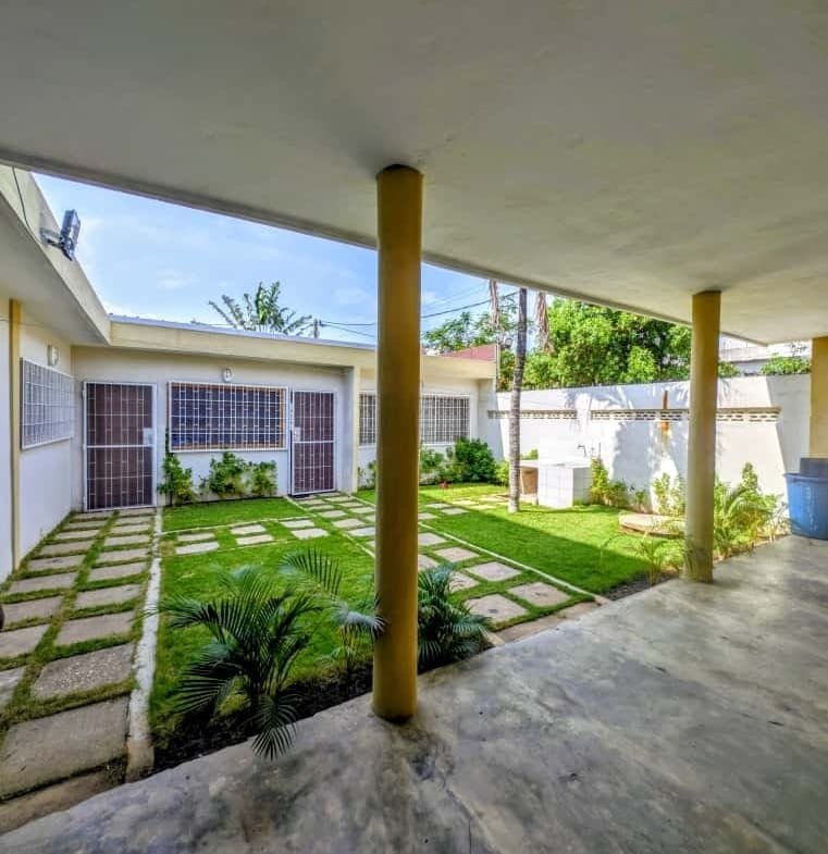 Villa 3 chambres avec jardin à Akpakpa PK10 1