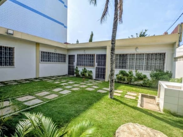 Villa 3 chambres à vendre à Akpakpa PK10 avec titre foncier