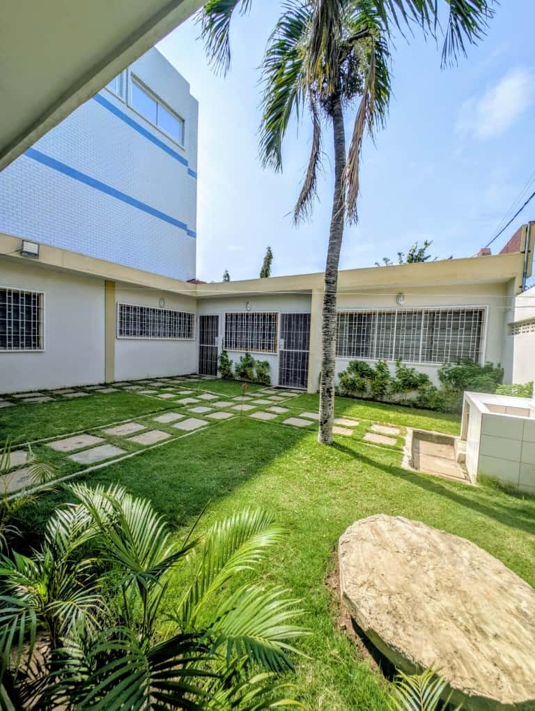 Villa 3 chambres avec jardin à Akpakpa PK10