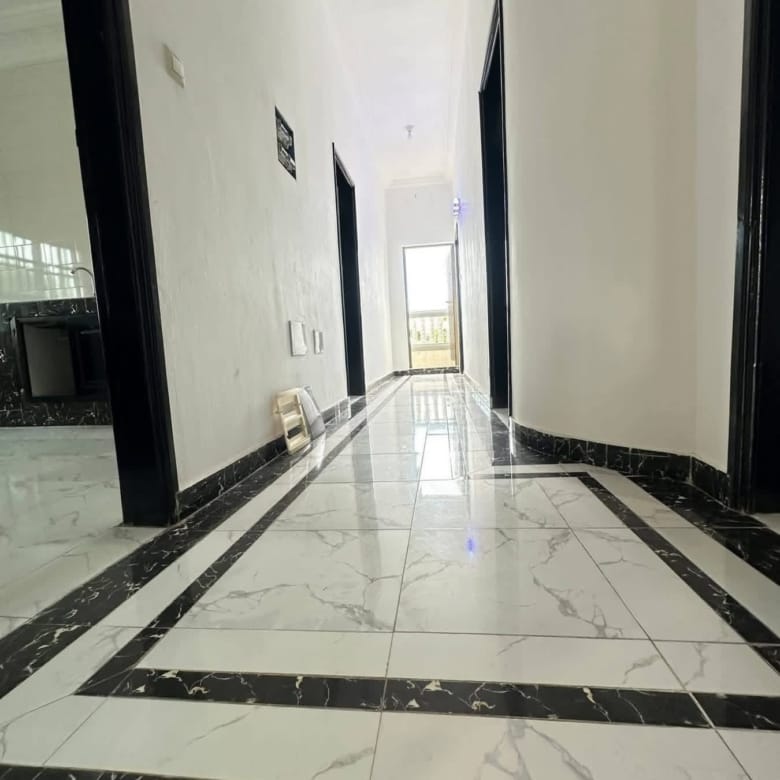 Villa R+1 à louer à Akpakpa PK10 près de la plage 10