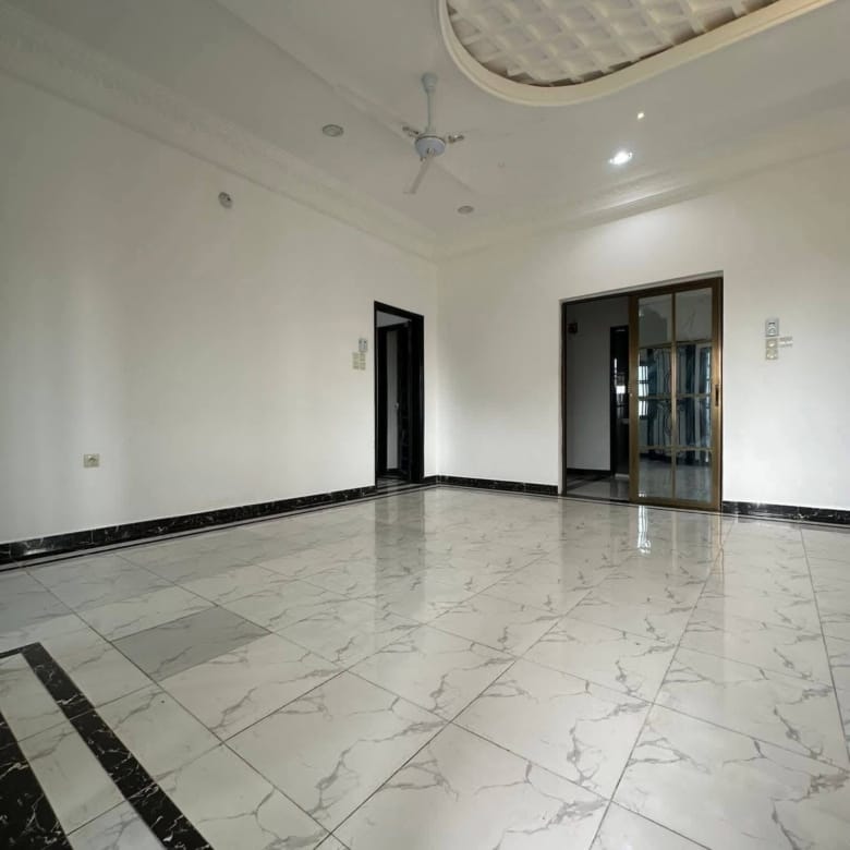 Villa R+1 à louer à Akpakpa PK10 près de la plage 4