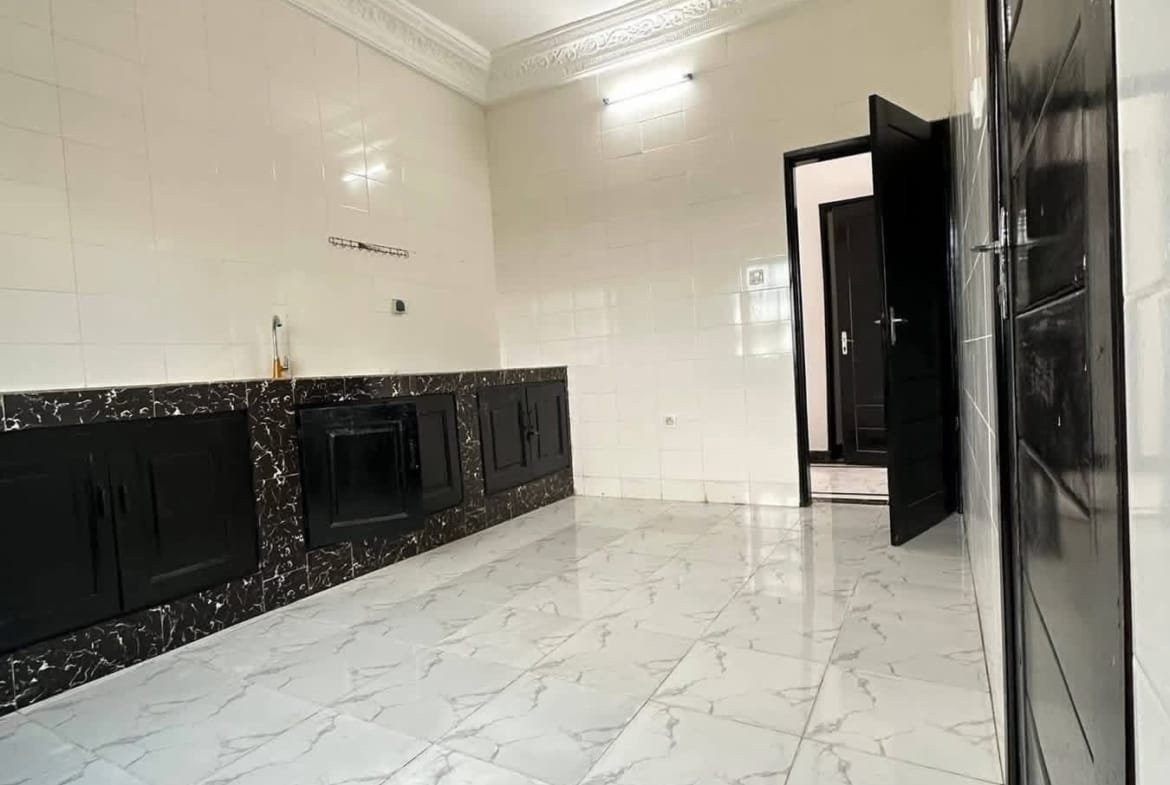 Villa R+1 à louer à Akpakpa PK10 près de la plage 8