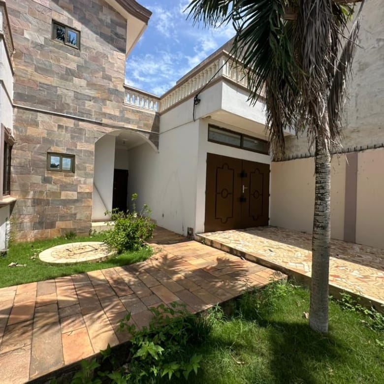 Villa a vendre a Abomey Calavi Akassato 11