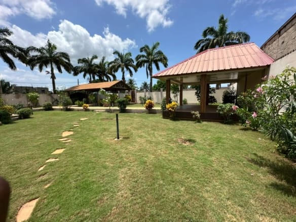Villa a vendre a Abomey Calavi Akassato 3