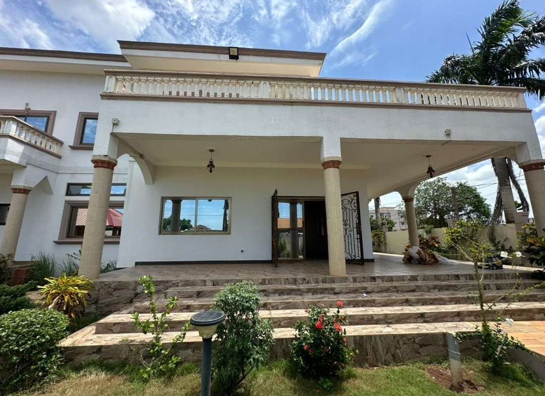 Villa a vendre a Abomey Calavi Akassato 4