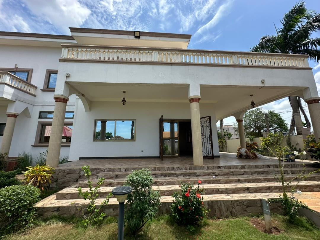 Villa a vendre a Abomey Calavi Akassato 4