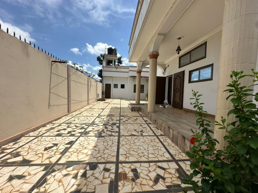 Villa a vendre a Abomey Calavi Akassato 5