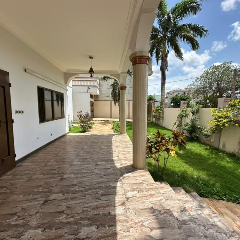 Villa a vendre a Abomey Calavi Akassato 9