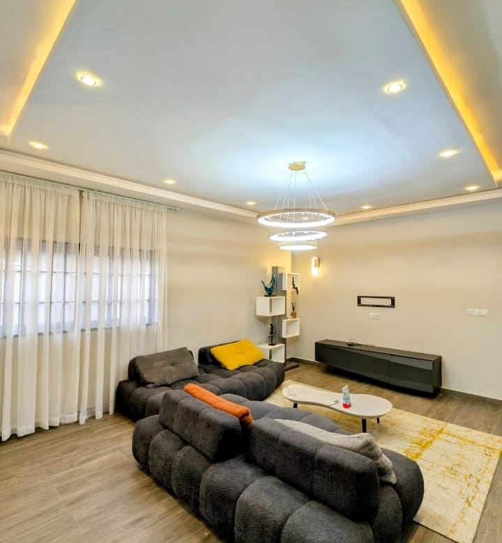 Villa avec piscine à vendre à Cococodji Akadjamey 4