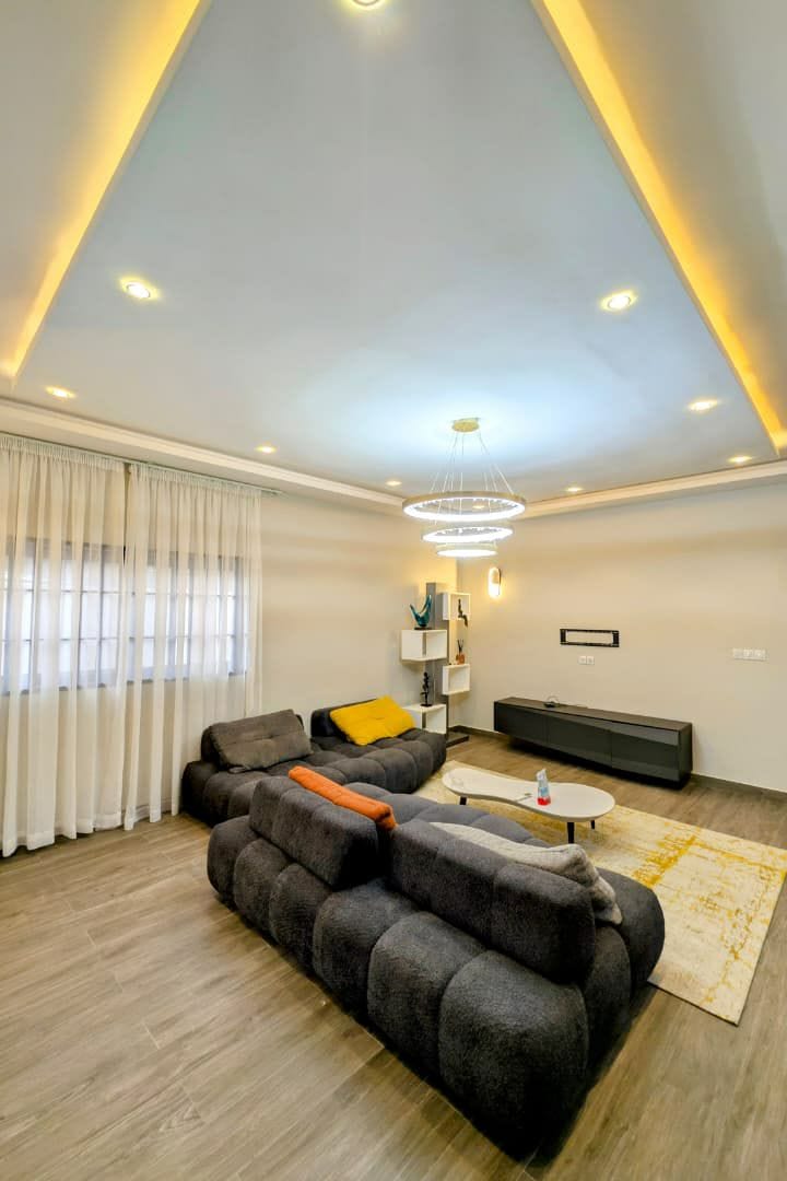 Villa avec piscine à vendre à Cococodji Akadjamey 4