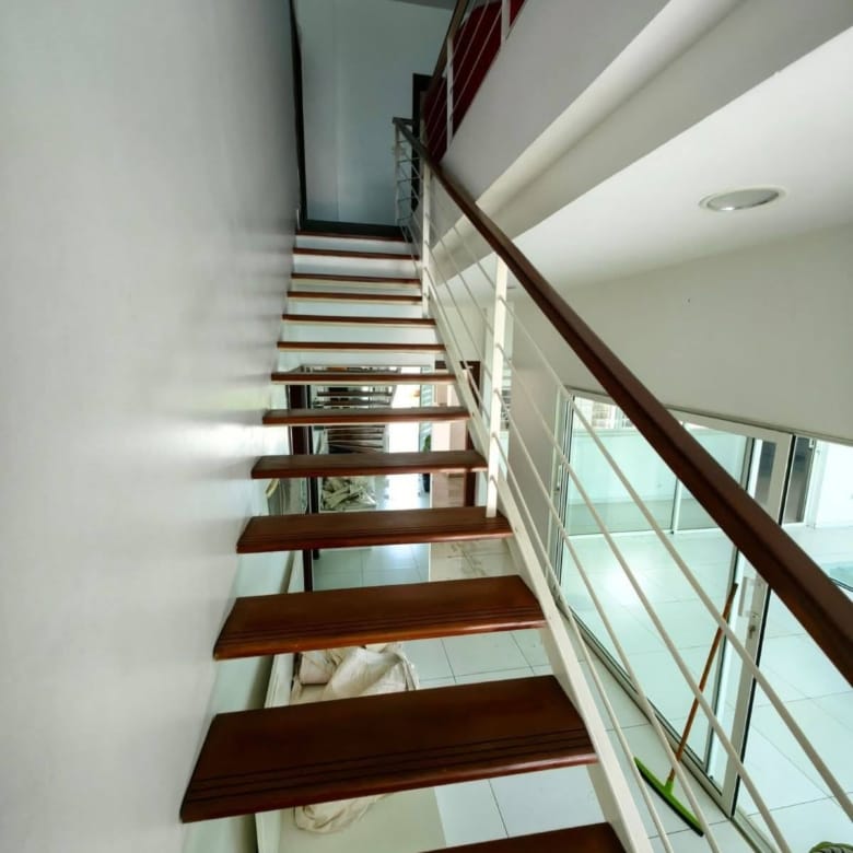 Villa de prestige avec jardin à Fidjrossè 8