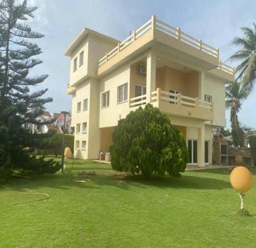Villa de prestige avec piscine à Akpakpa Jack 3