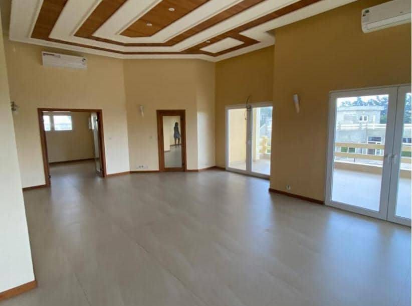Villa de prestige avec piscine à Akpakpa Jack 5