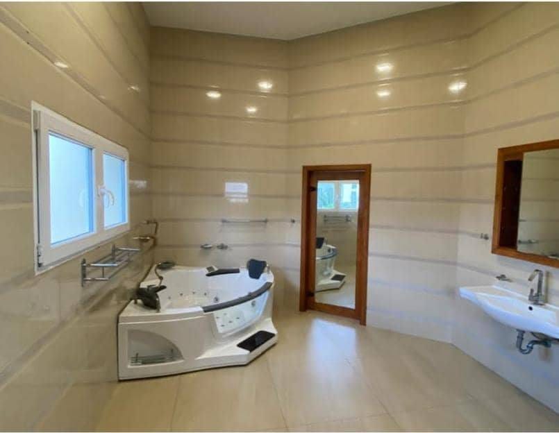 Villa de prestige avec piscine à Akpakpa Jack 7