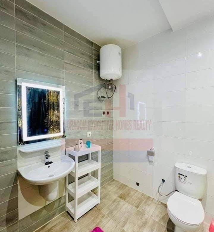 Villa de prestige meublée avec jardin à Akogbato 12