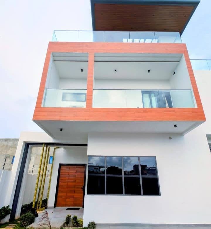 Villa d'exception avec piscine et vue mer à Fidjrossè 15