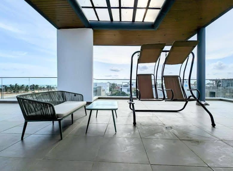 Villa d'exception avec piscine et vue mer à Fidjrossè 20