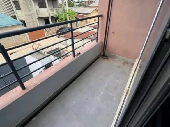 Villa duplex moderne de 3 chambres à Kouhounou 6