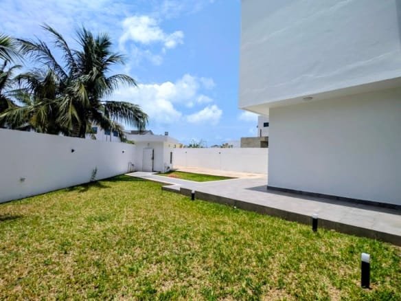 Villa duplex neuve à louer à Akpakpa Cité CENSAD Cotonou 10