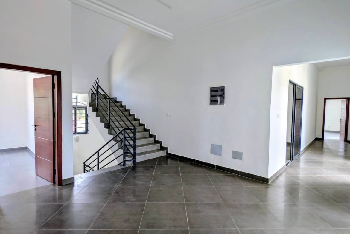 Villa duplex neuve à louer à Akpakpa Cité CENSAD Cotonou 12