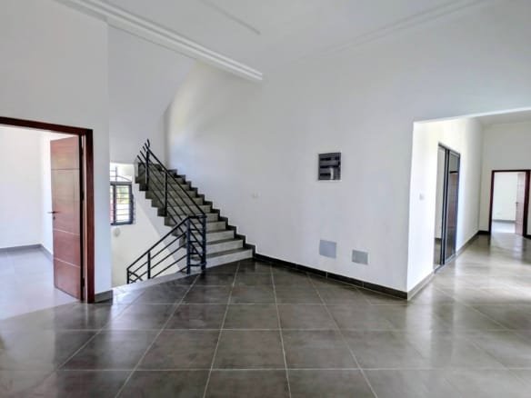 Villa duplex neuve à louer à Akpakpa Cité CENSAD Cotonou 12