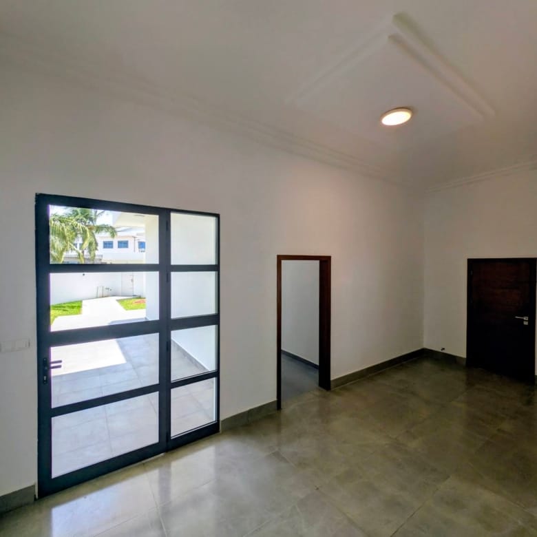 Villa duplex neuve à louer à Akpakpa Cité CENSAD Cotonou 14