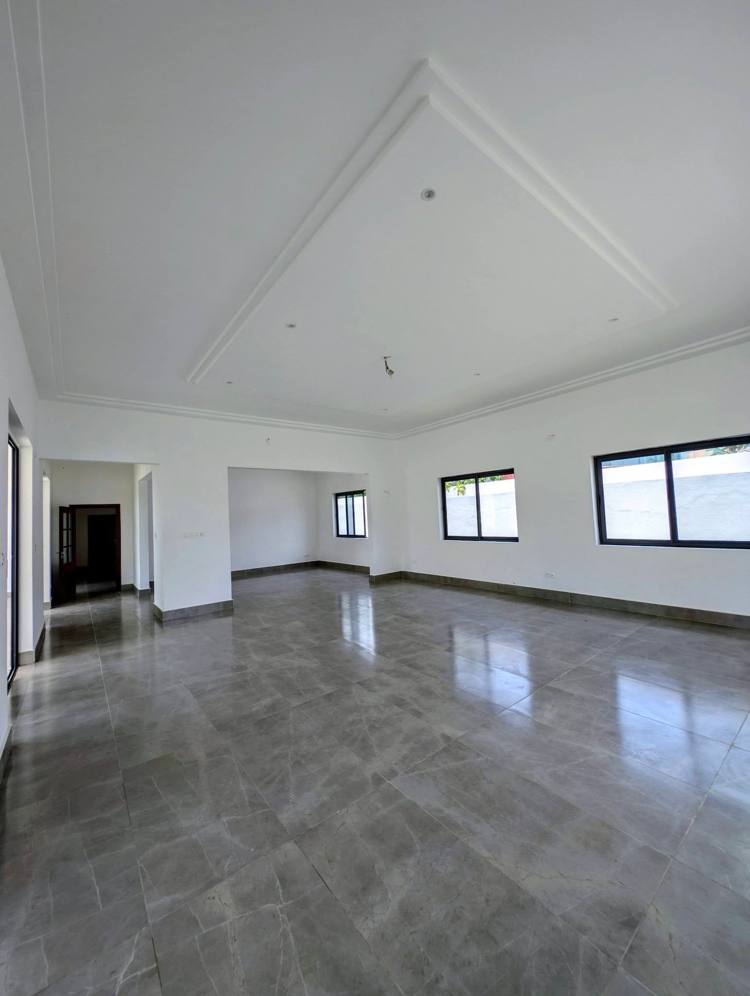 Villa duplex neuve à louer à Akpakpa Cité CENSAD Cotonou 4