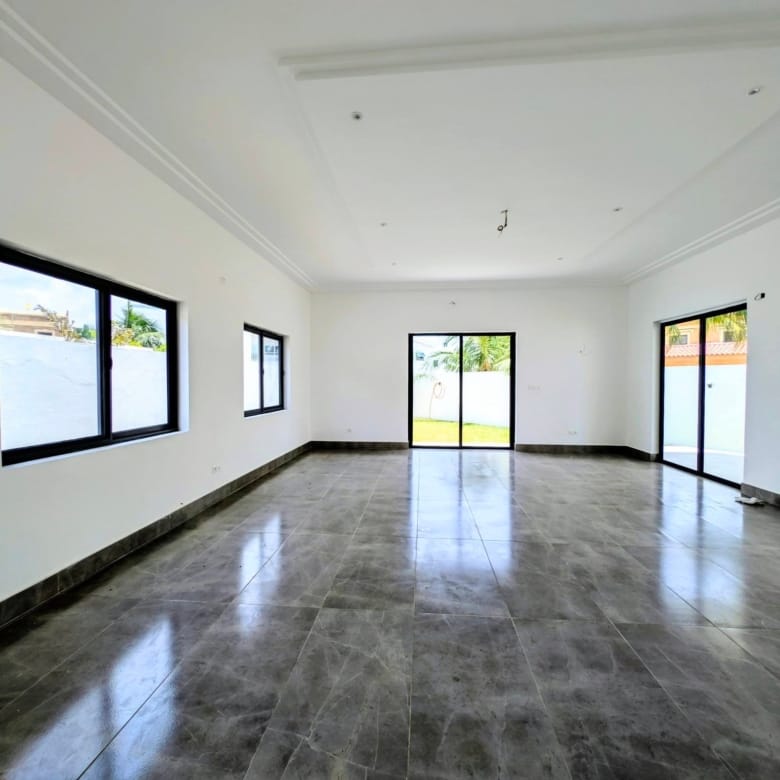 Villa duplex neuve à louer à Akpakpa Cité CENSAD Cotonou 5