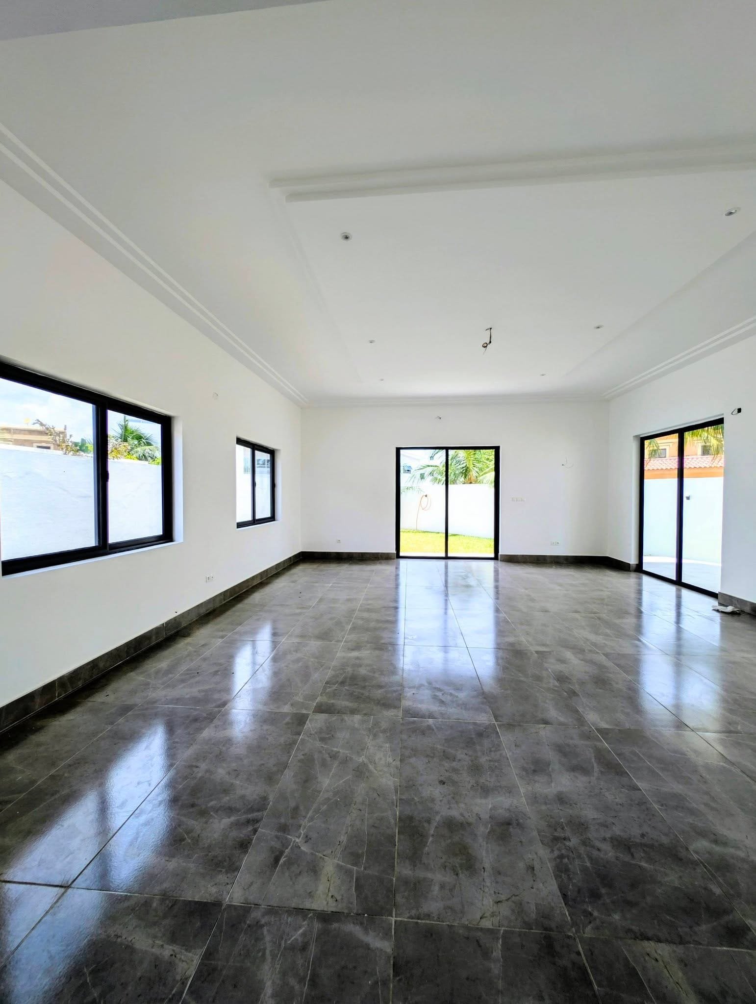 Villa duplex neuve à louer à Akpakpa Cité CENSAD Cotonou 5