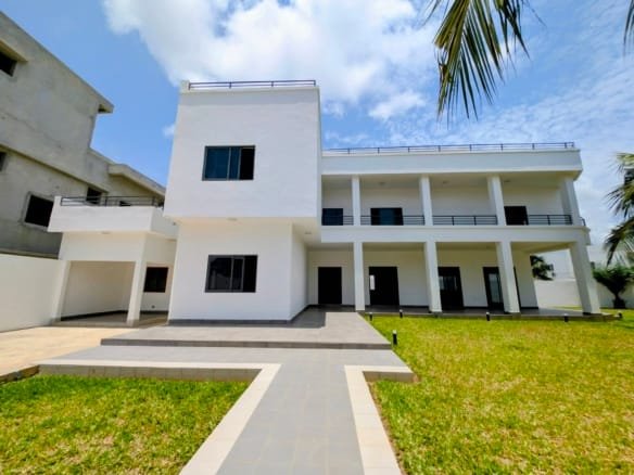 Villa duplex neuve à louer à Akpakpa Cité CENSAD Cotonou