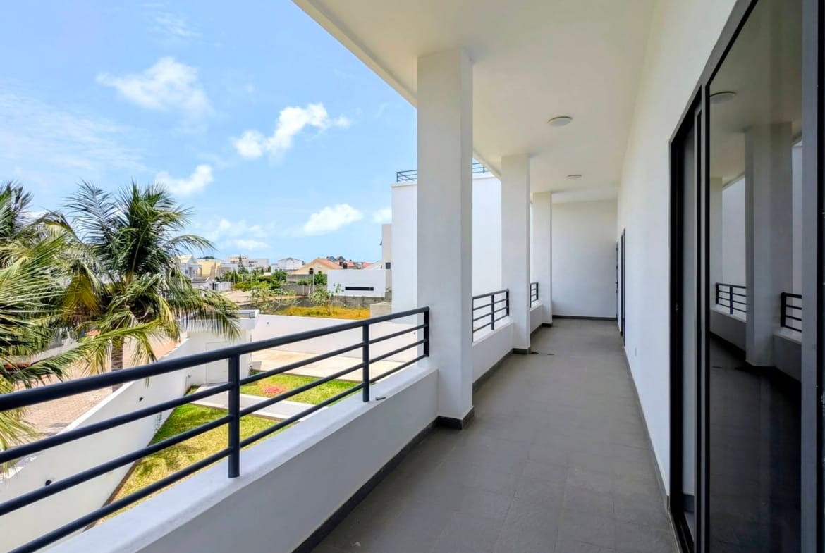 Villa duplex neuve à louer à Akpakpa Cité CENSAD Cotonou 6