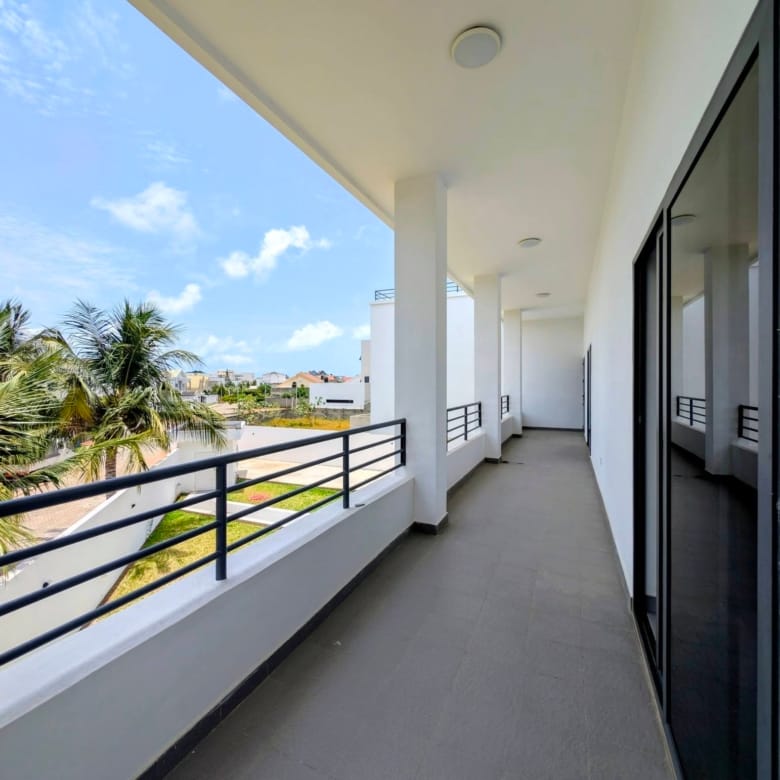 Villa duplex neuve à louer à Akpakpa Cité CENSAD Cotonou 6