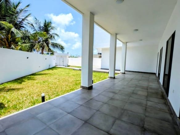 Villa duplex neuve à louer à Akpakpa Cité CENSAD Cotonou 8