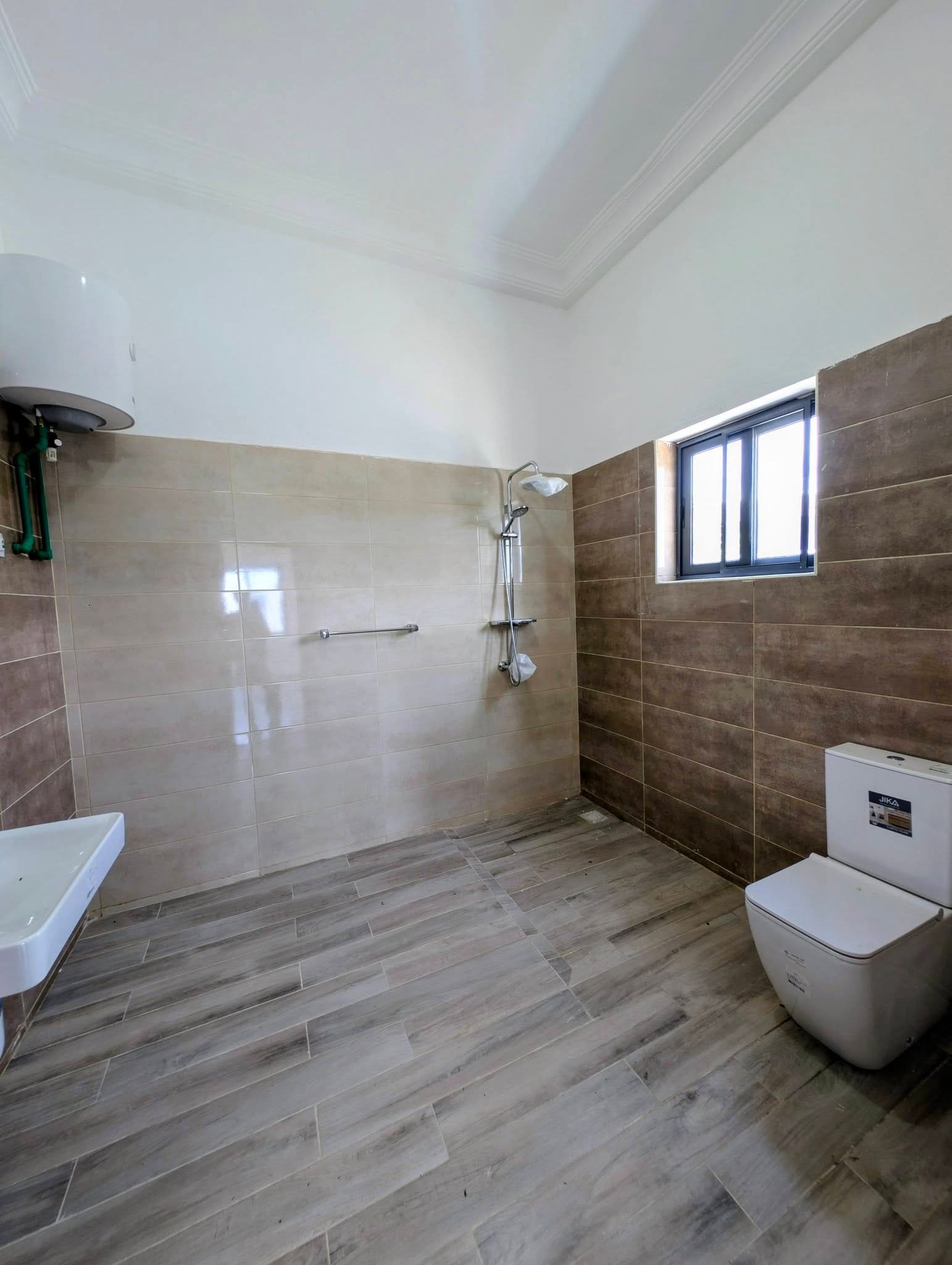 Villa duplex neuve à louer à Akpakpa Cité CENSAD Cotonou 9