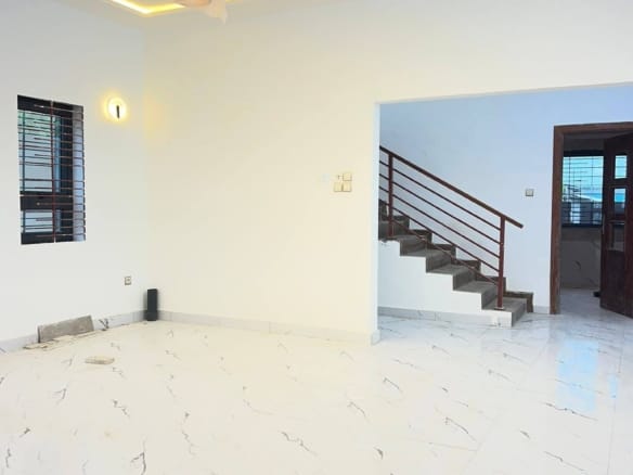 Villa duplex neuve avec vue mer à Fidjrossè Togbin 2