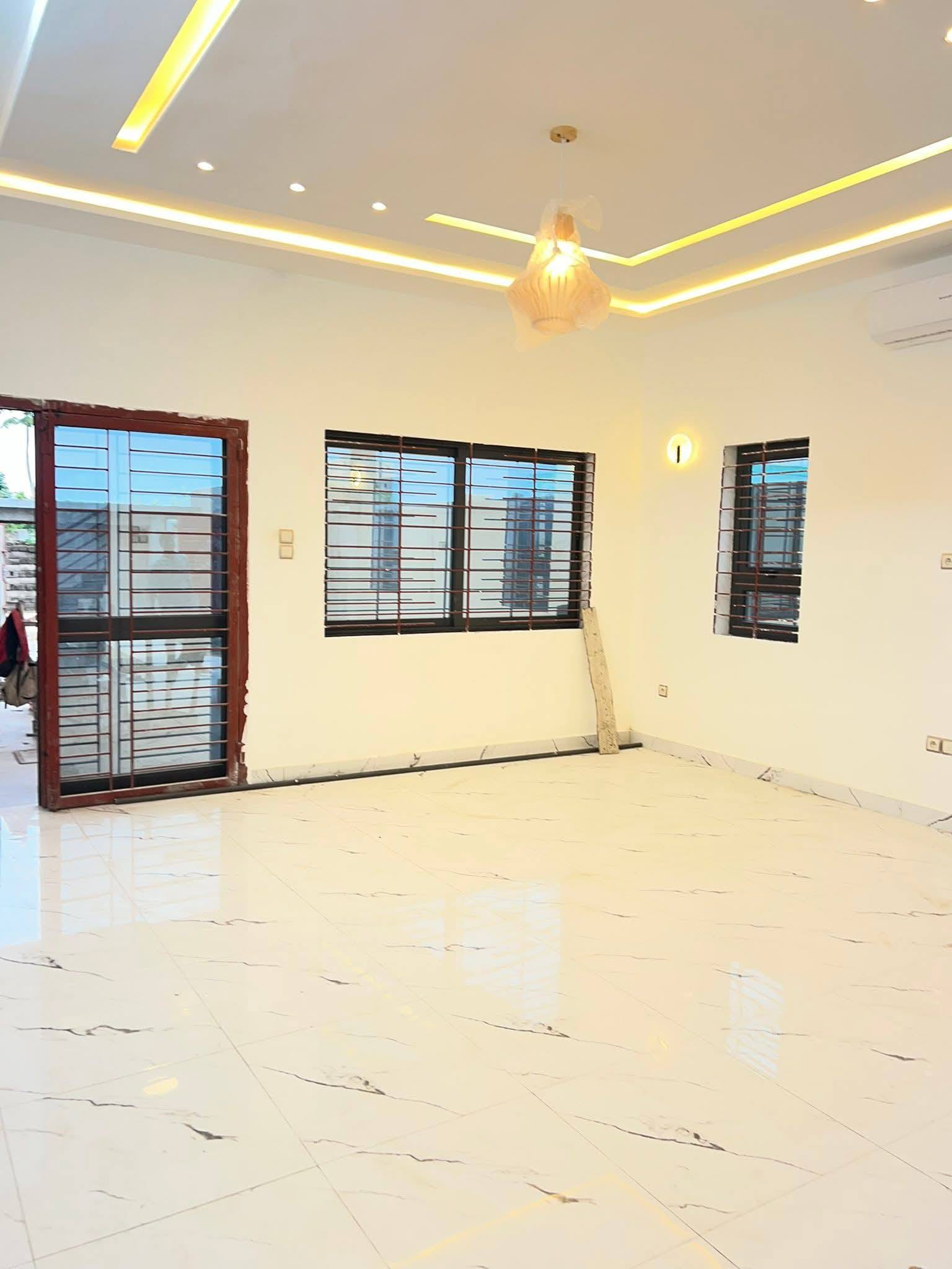 Villa duplex neuve avec vue mer à Fidjrossè Togbin 4
