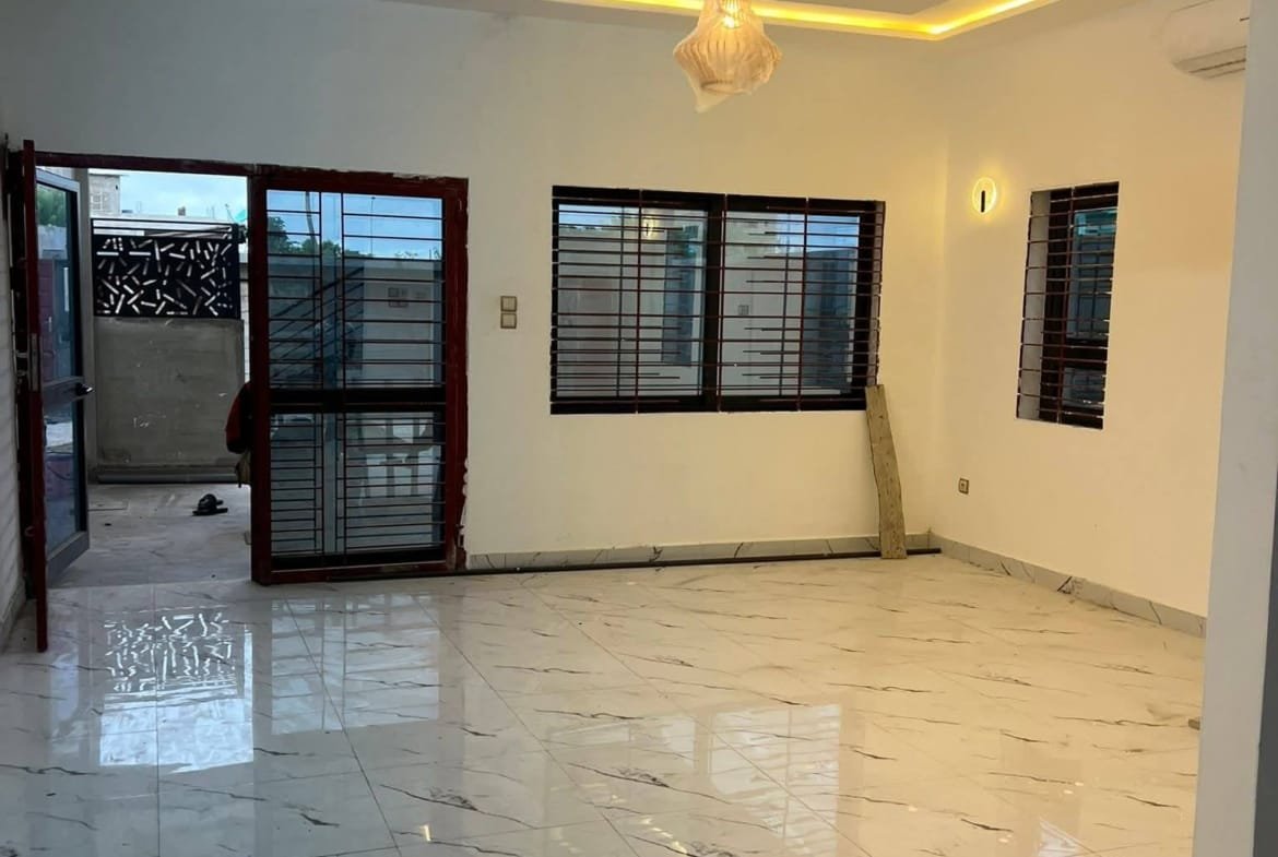 Villa duplex neuve avec vue mer à Fidjrossè Togbin 8